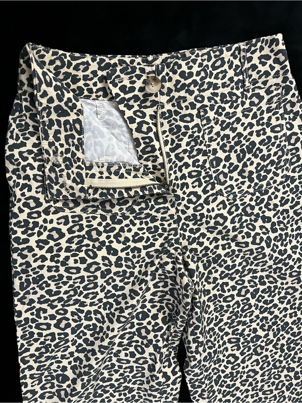 Nicole Miller Leopard Print Wide Leg Cropped Pants - Size 8 - Picture 4 of 8